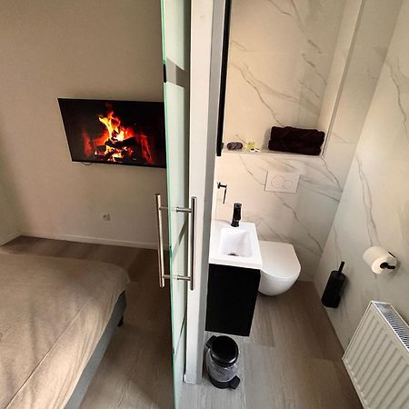 Foursuites Liege Luaran gambar